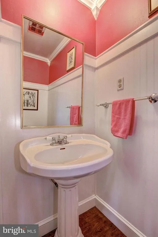 Photo of 4005 WINCHESTER LANE