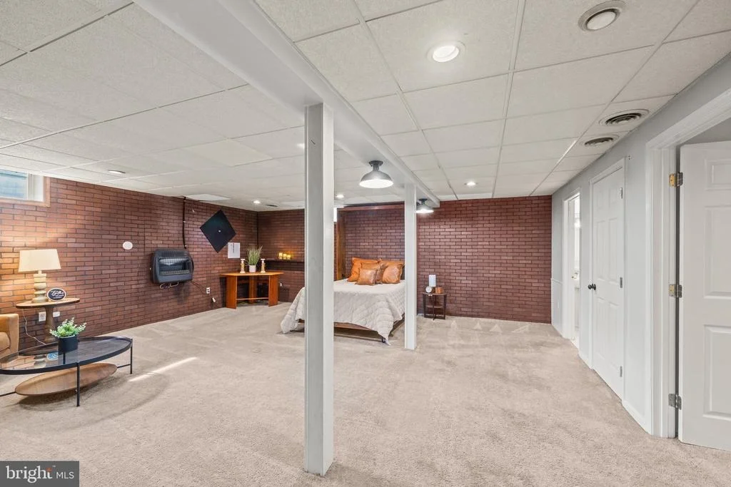 Photo of 223 PINEVIEW DRIVE