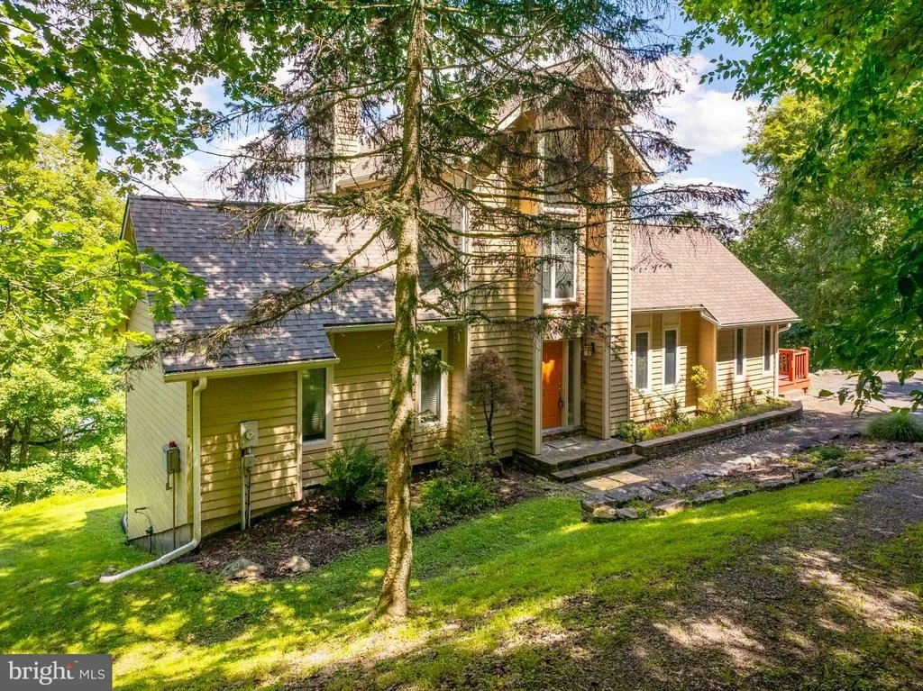 Photo of 164 GRANDVIEW DRIVE