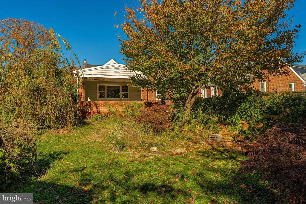 Photo of 406 LEE PLACE