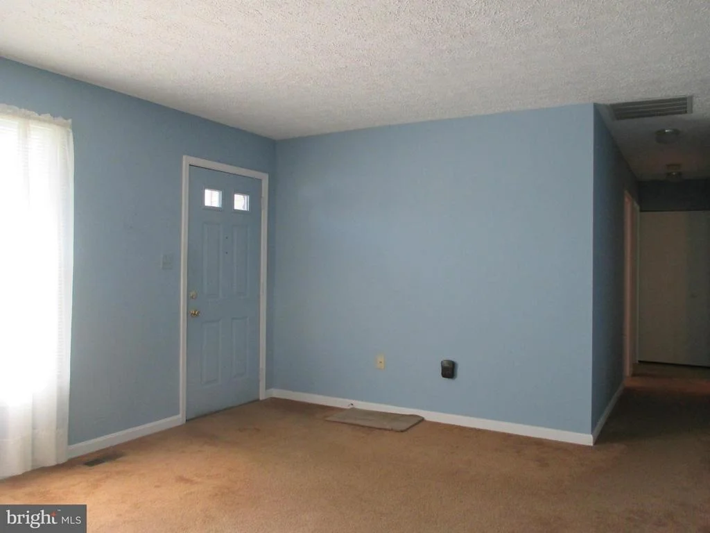 Photo of 849 BRIAR COURT