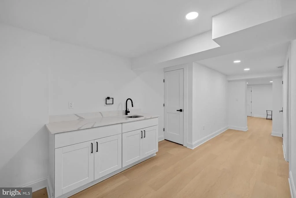 Photo of 536 ONEIDA PLACE NW