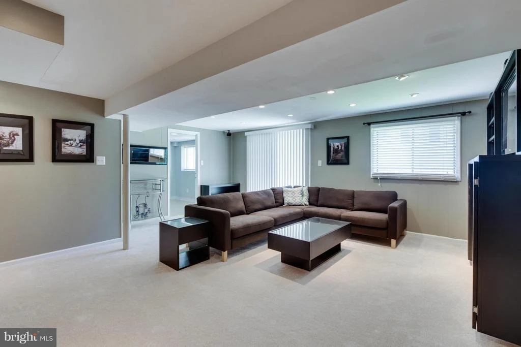 Photo of 6924 VANCOUVER ROAD
