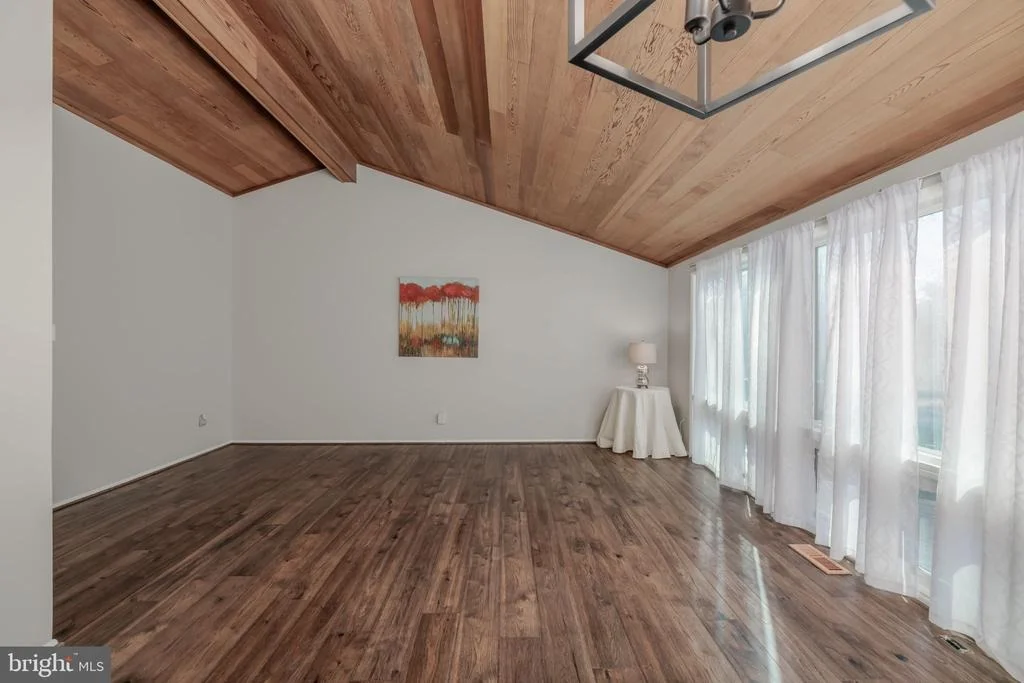 Photo of 8815 BURBANK ROAD