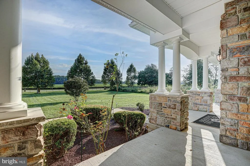 Photo of 1233 BUNKER HILL ROAD
