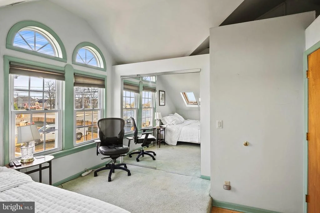 Photo of 6508 N POINT ROAD