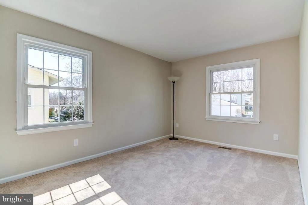 Photo of 9612 SHIPWRIGHT DRIVE