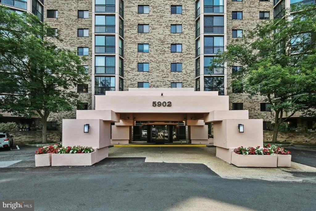 Photo of Unit 310 at 5902 MOUNT EAGLE DRIVE