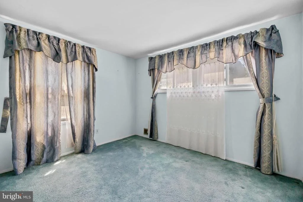 Photo of 409 HULL PLACE