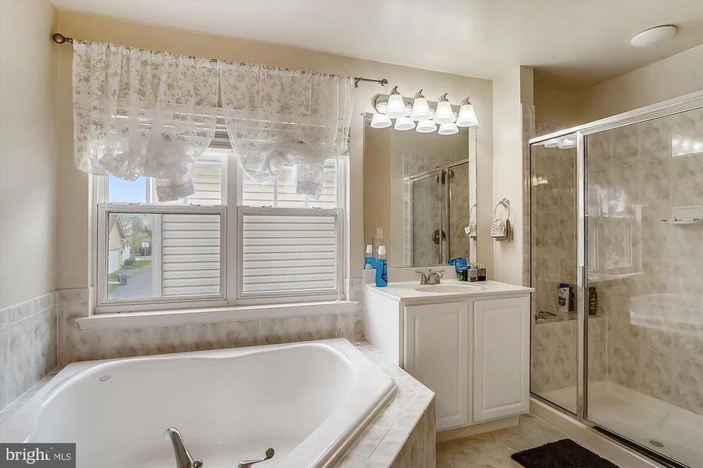 Photo of 23621 SUGAR VIEW DRIVE