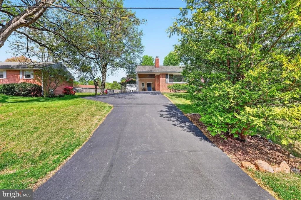 Photo of 15009 PEACHSTONE DRIVE