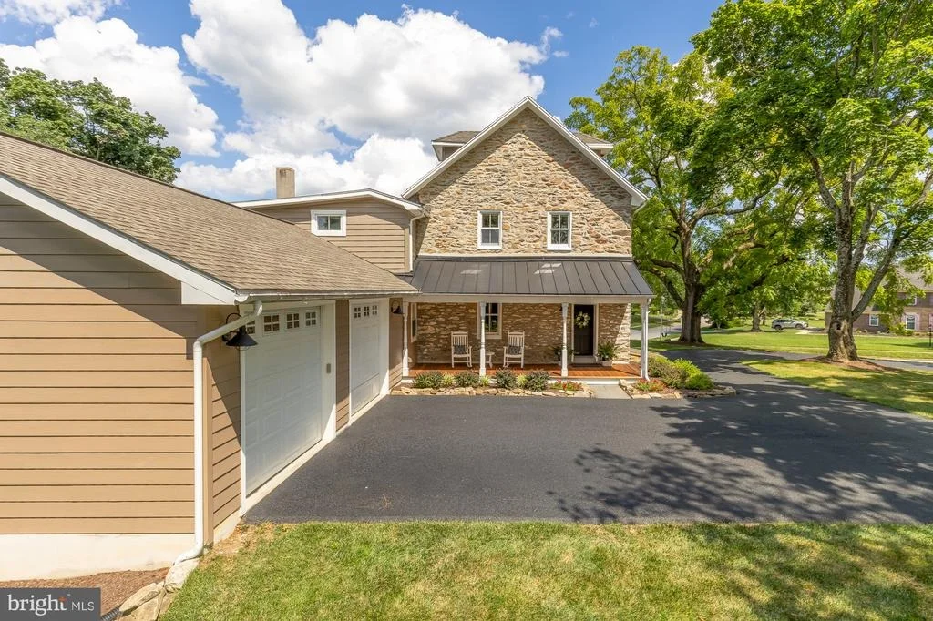 Photo of 1102 DULANEY GATE CIRCLE