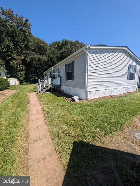 Photo of 213 POCLAIN RD