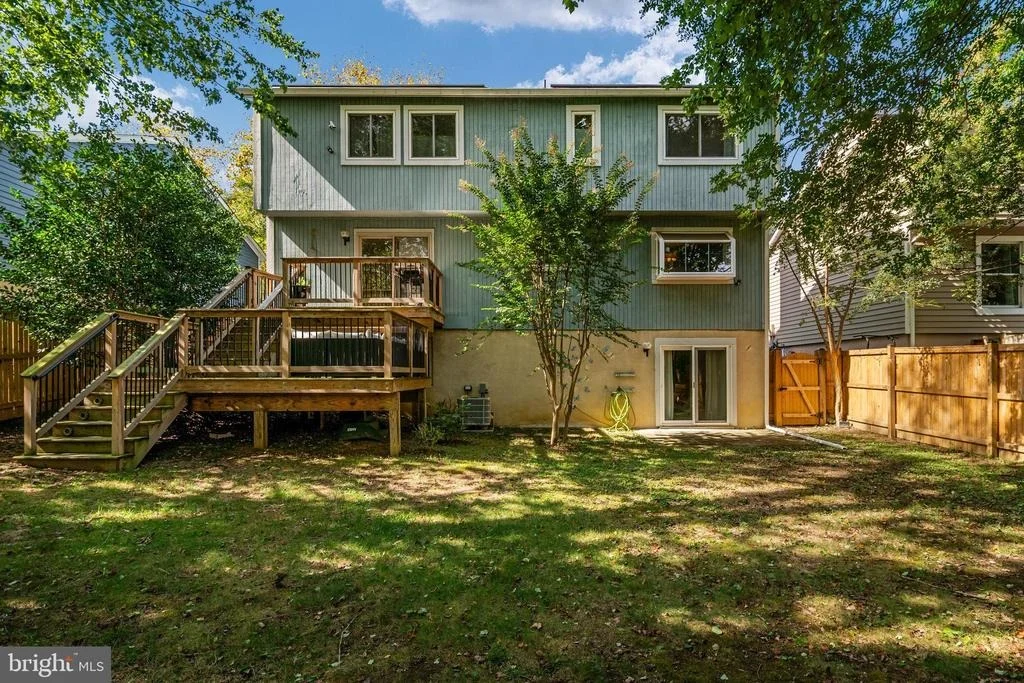 Photo of 237 CHATHAM LANE