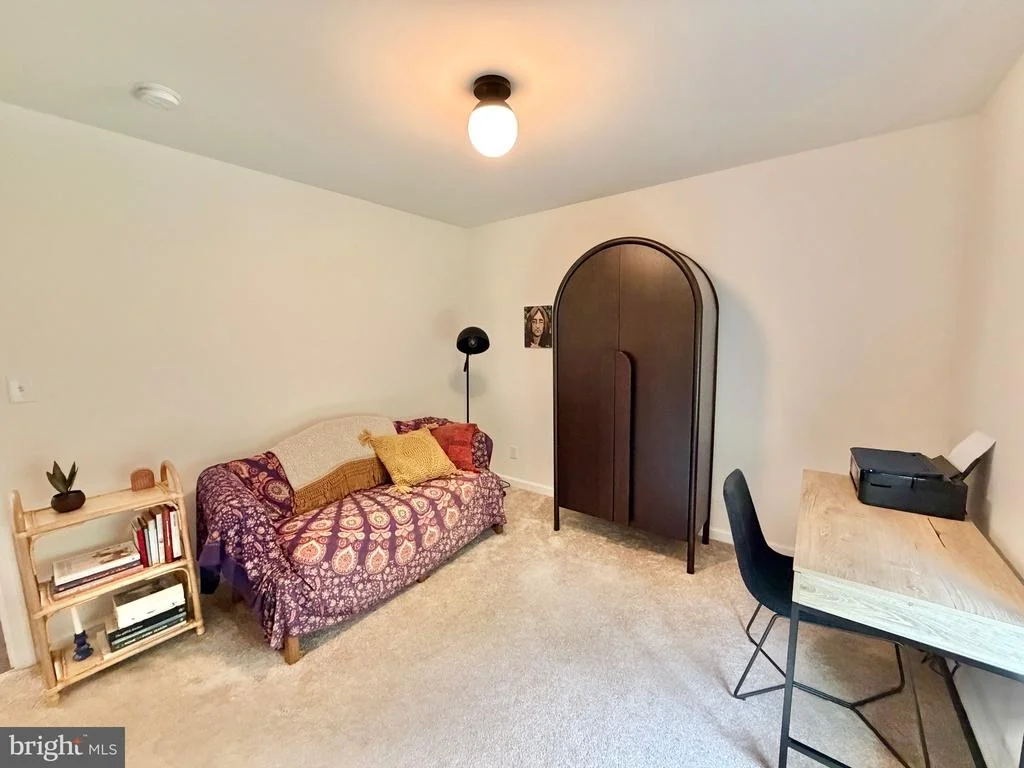 Photo of 9807 ROBERT E LEE DRIVE