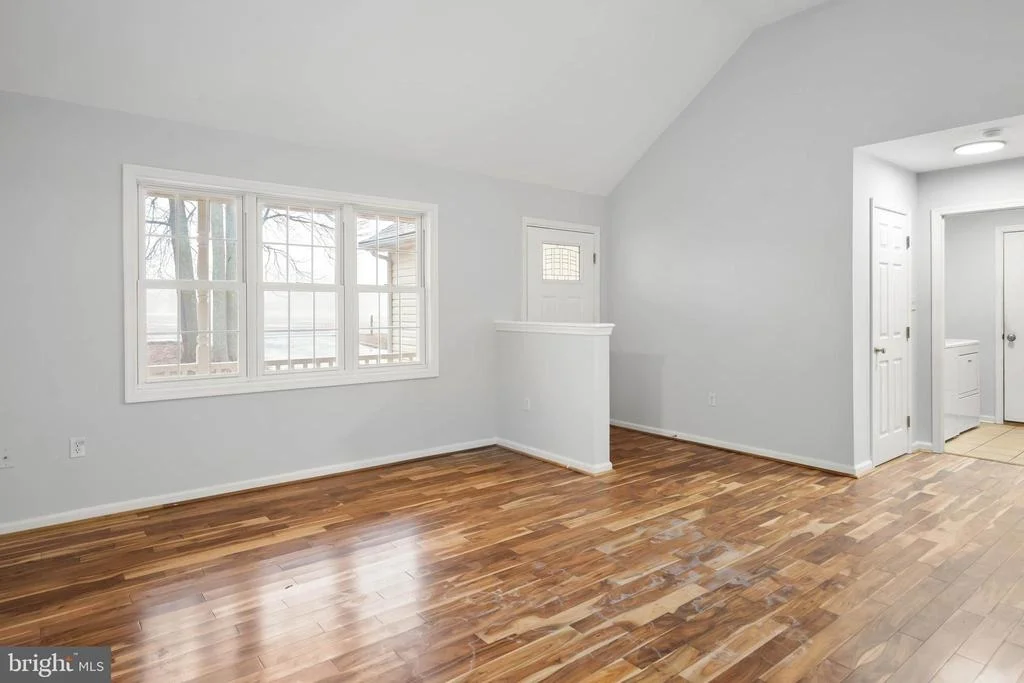 Photo of 18284 SHINGLE POINT ROAD