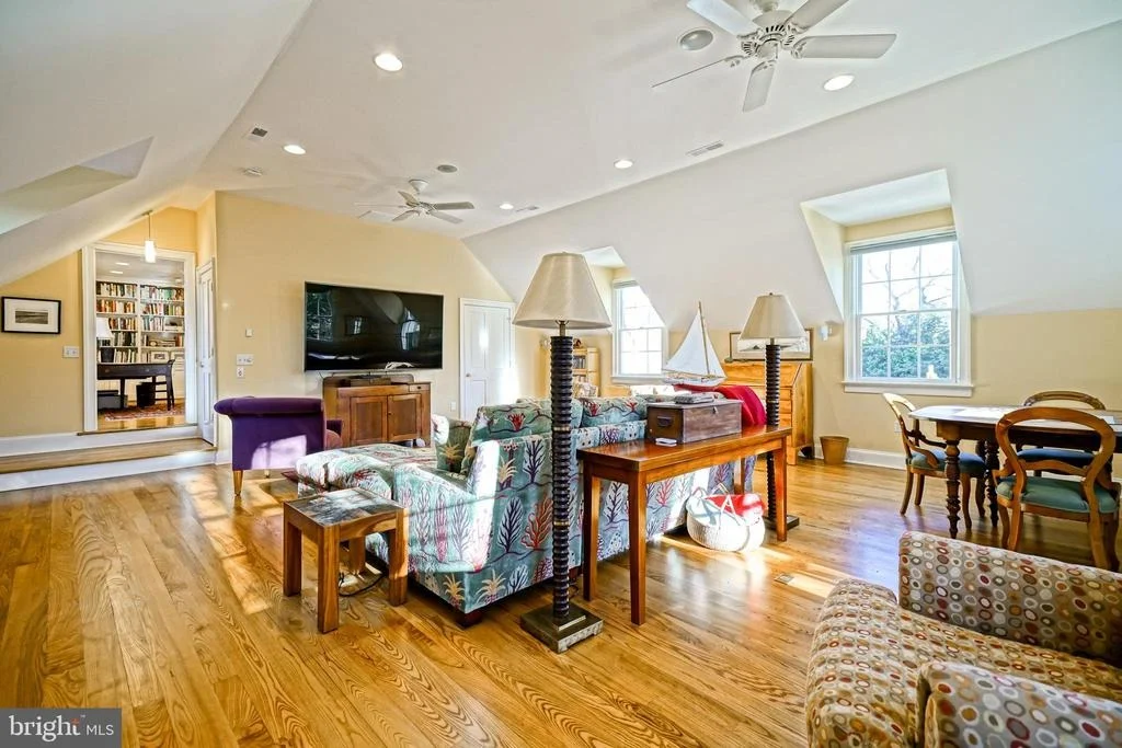 Photo of 558 PILOTTOWN ROAD