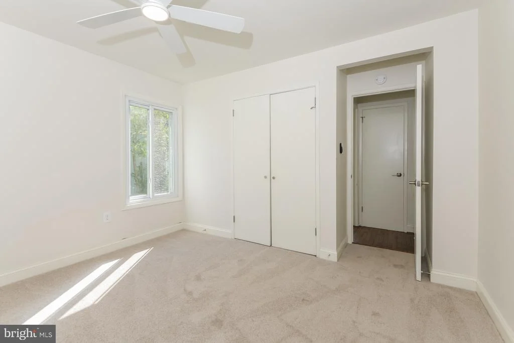 Photo of 10103 MEREDITH AVENUE
