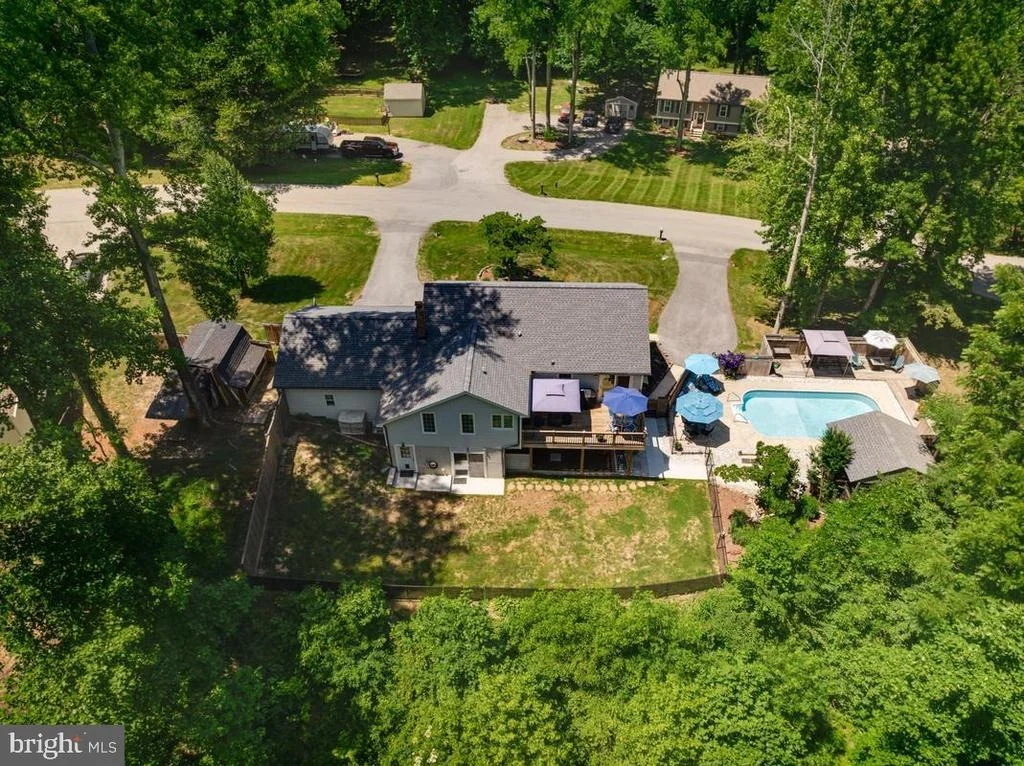 Photo of 9017 MEGAN CIRCLE