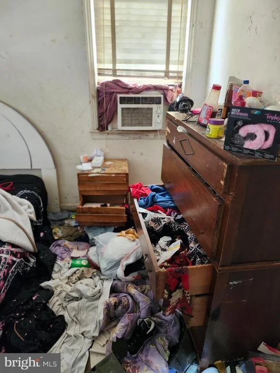 Photo of 544 48TH PLACE NE