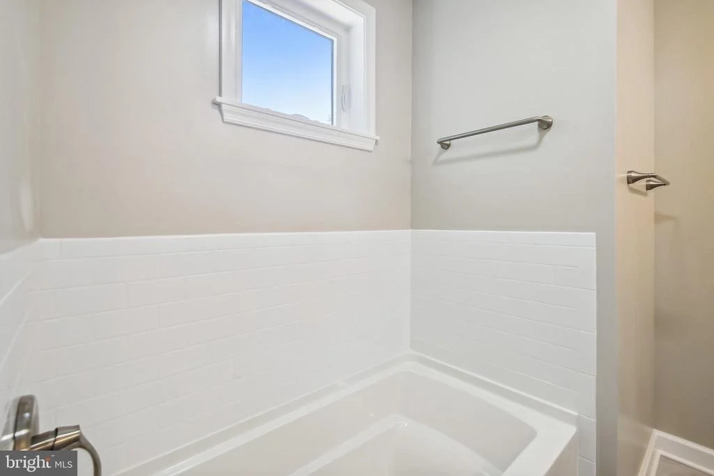 Photo of 3033 WAYNE ROAD