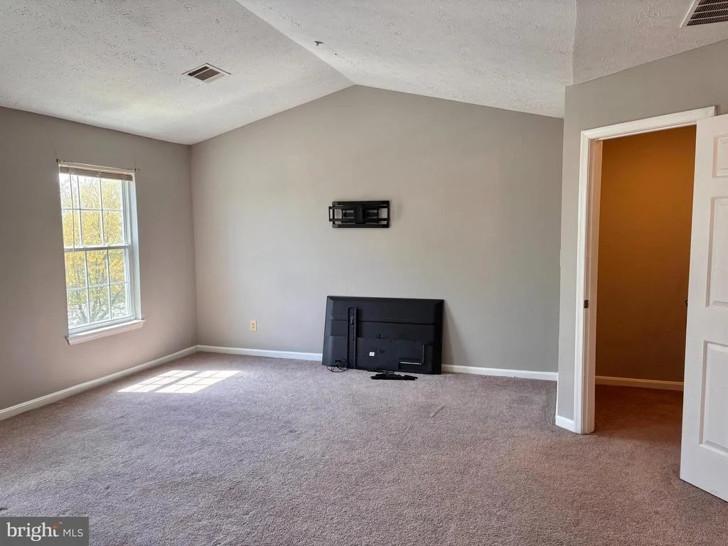 Photo of Unit 5 at 2159 BRISTOL DRIVE