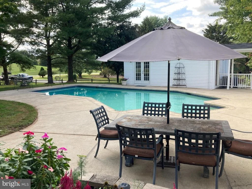 Photo of 8516 PADDOCKVIEW DRIVE