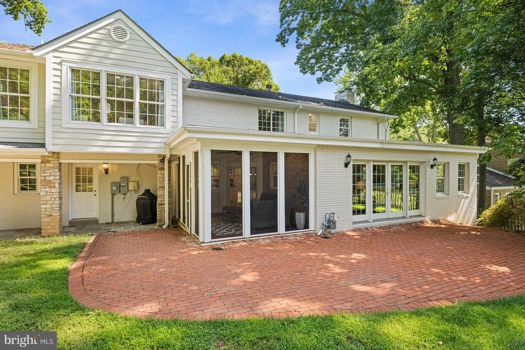 Photo of 7821 FALSTAFF ROAD