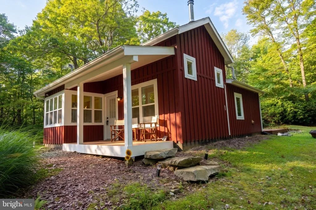 Photo of 252 RACOON DRIVE