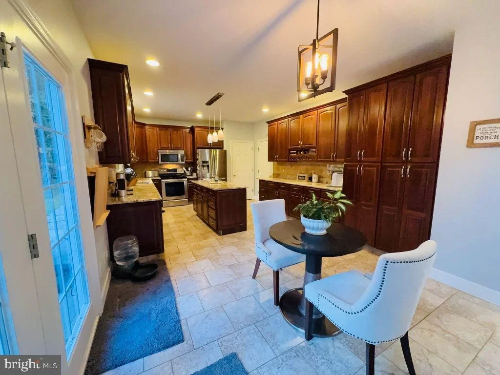 Photo of 13611 PERIMETER DRIVE