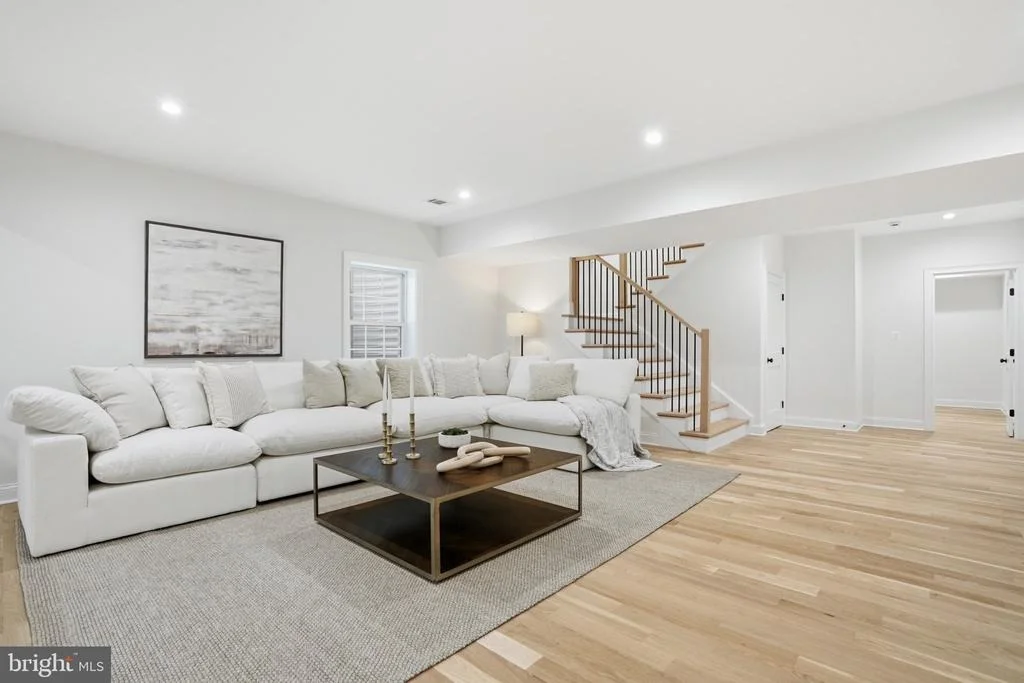 Photo of 1142 CAMERON ROAD