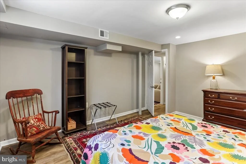 Photo of 1504 CREST ROAD