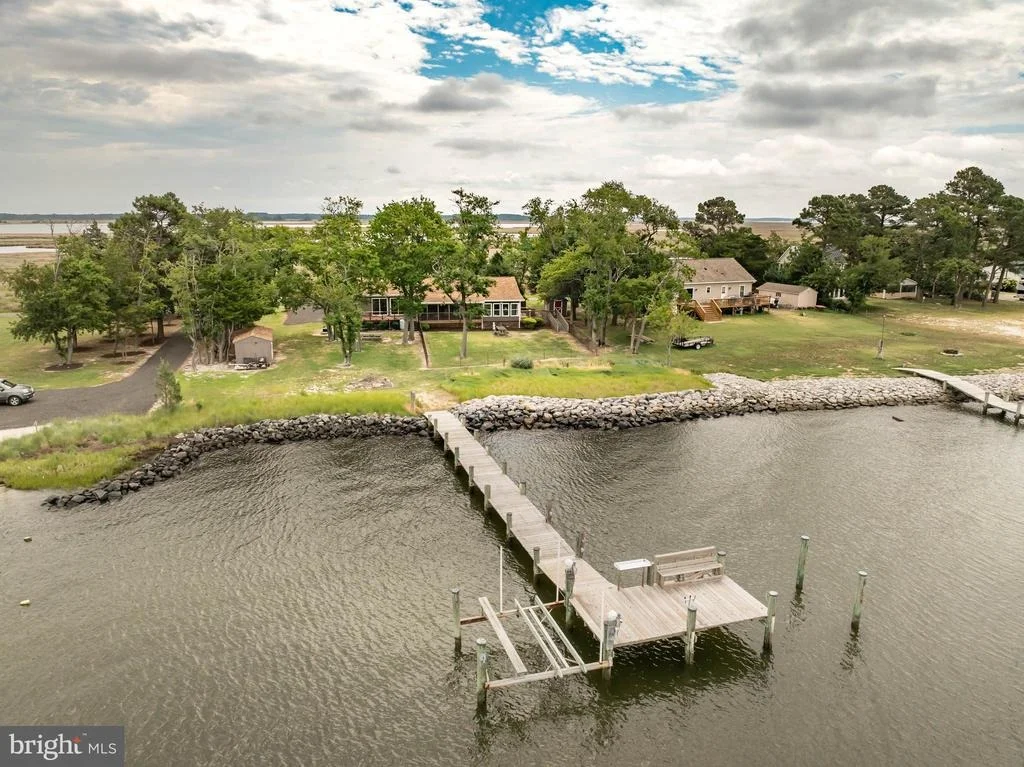 Photo of 7940 RIVERVIEW ROAD