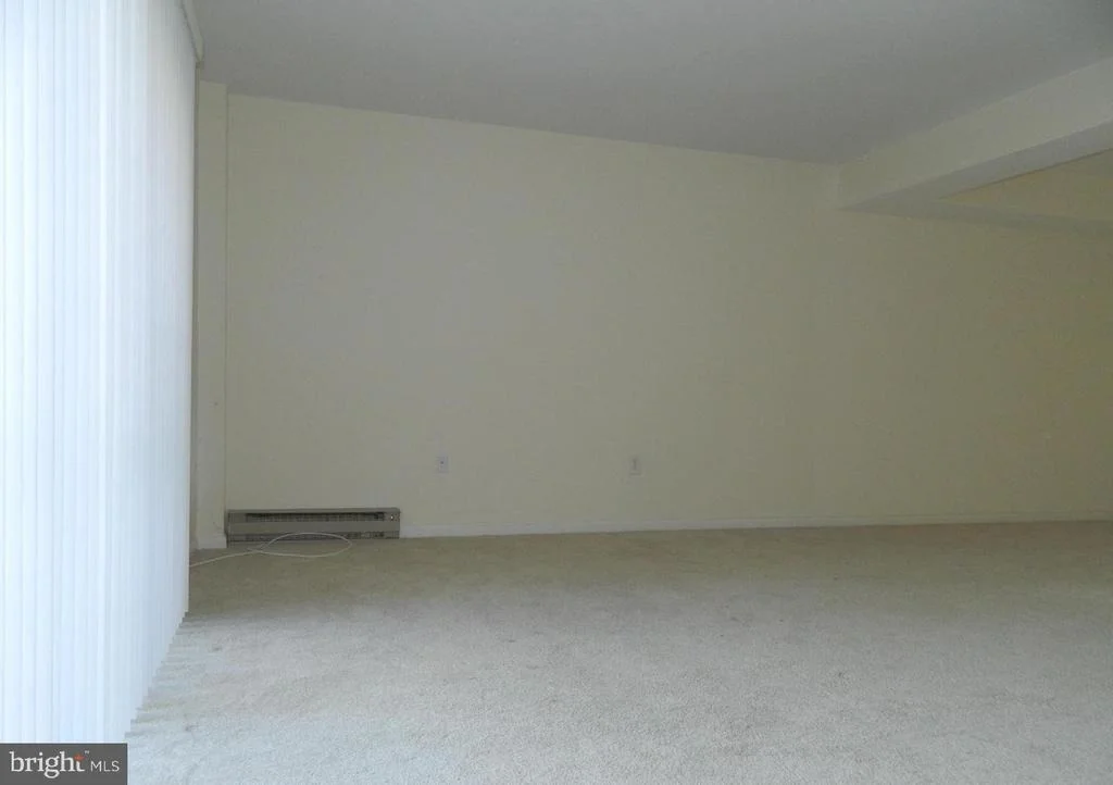 Photo of Unit 1C at 3617 GLENEAGLES DRIVE