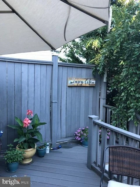 Photo of 1465 RIDGEWAY