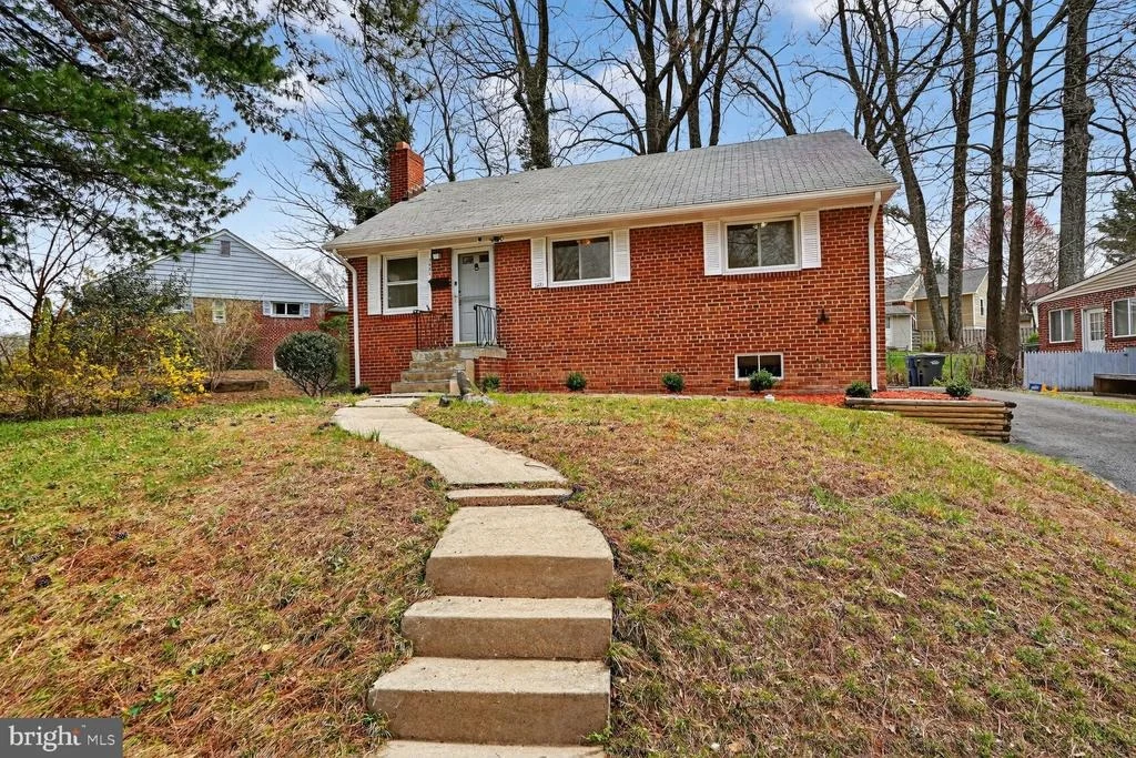 Photo of 3601 CREST DRIVE