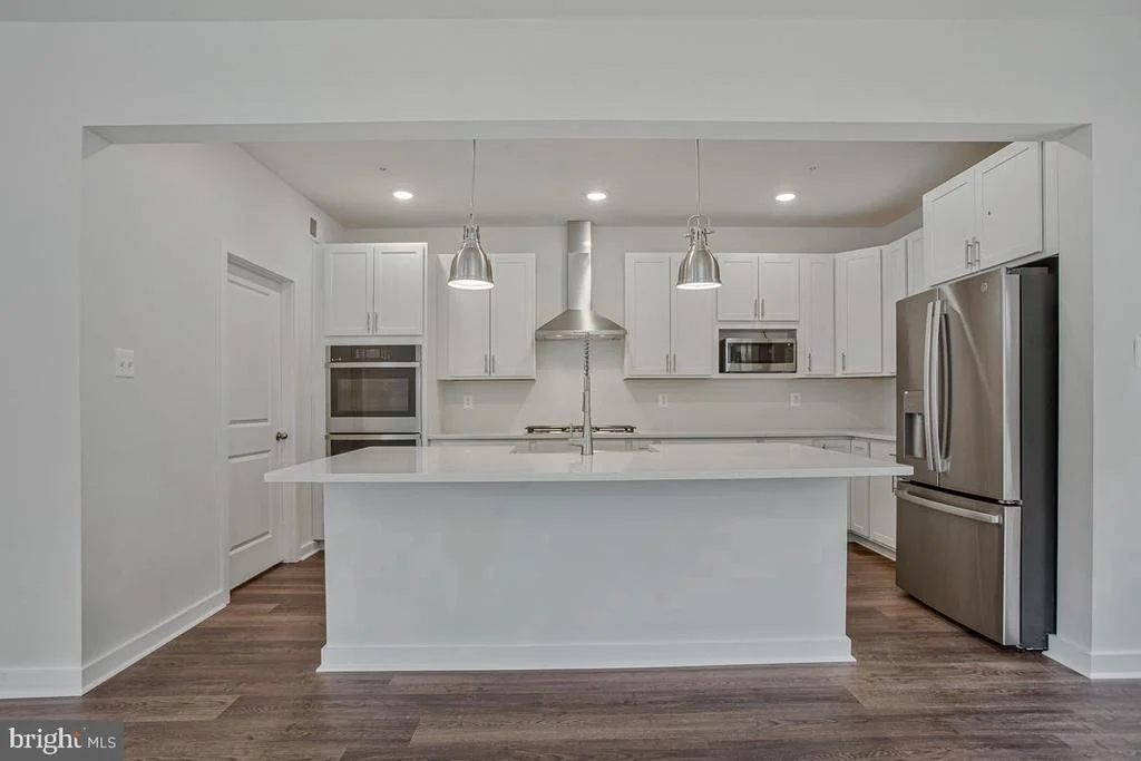 Photo of 721 NOLLMEYER ROAD