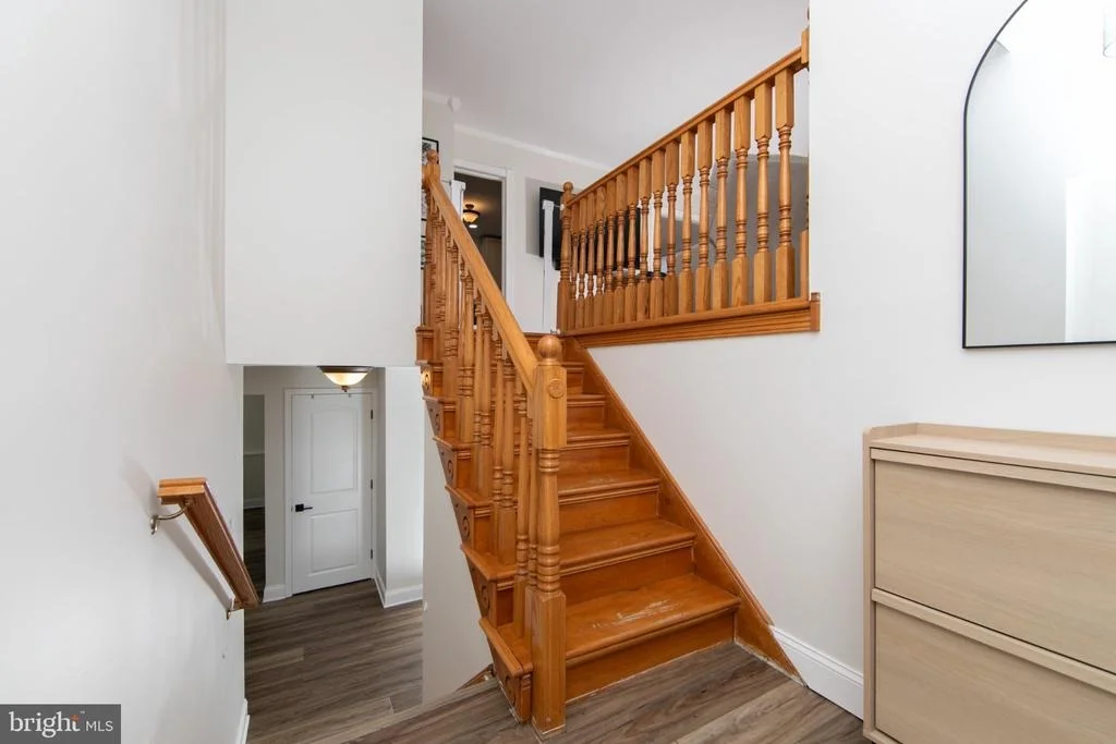 Photo of 787 LANCING ROAD