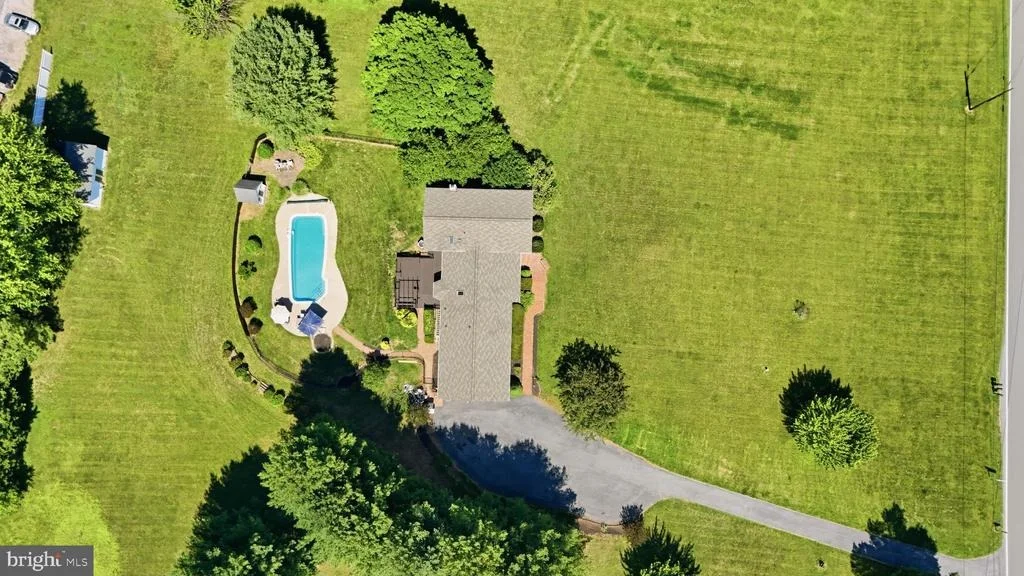 Photo of 3814 BOTELER ROAD