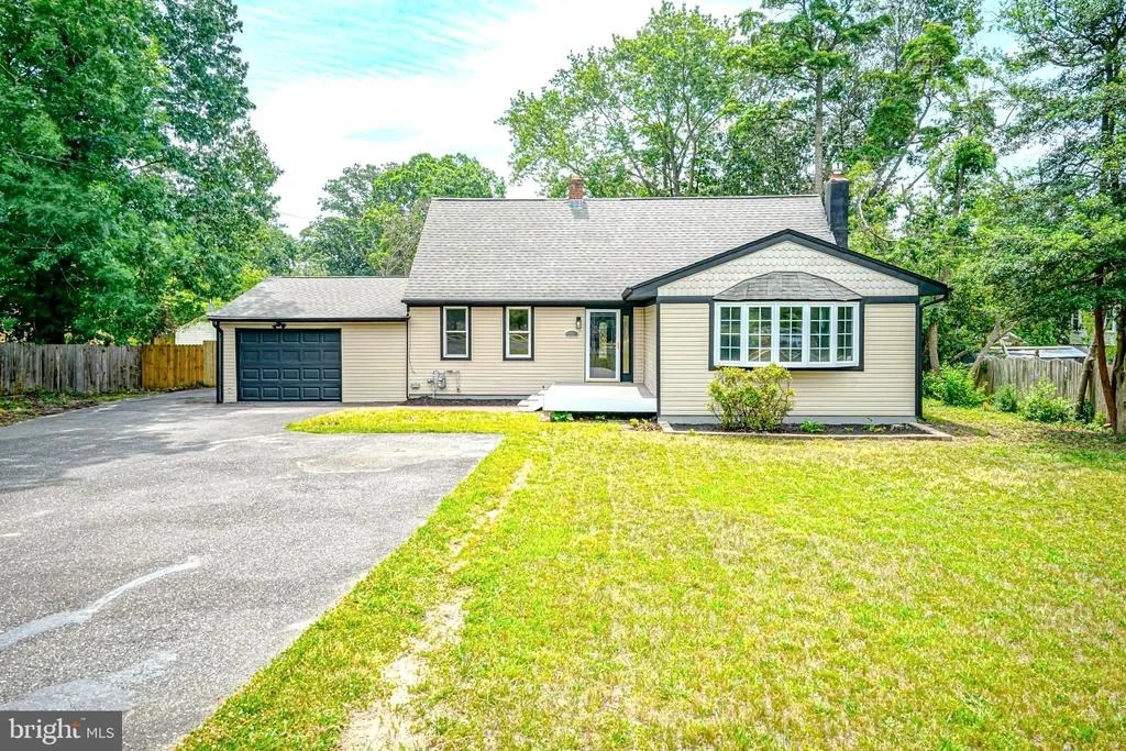 Photo of 299 HICKSTOWN ROAD