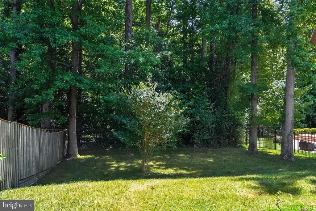 Photo of 9200 FOX PARK ROAD