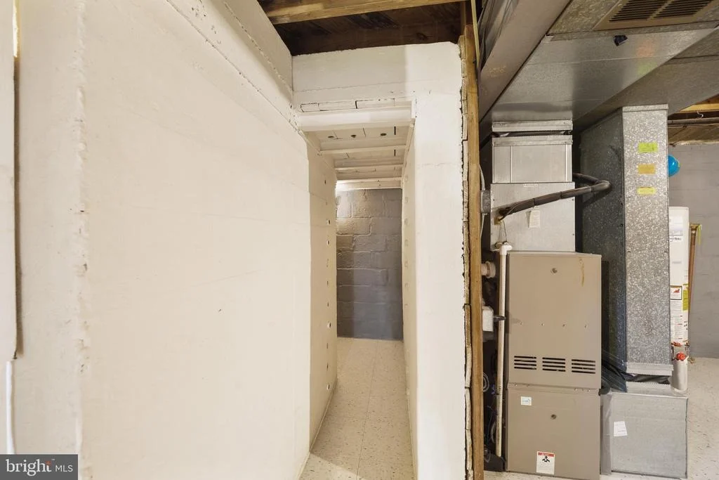 Photo of 1509 VIVIAN PLACE