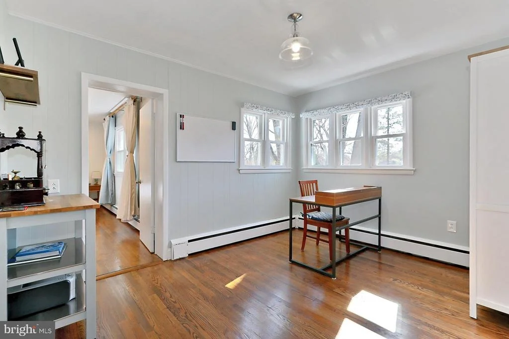 Photo of 4221 SAINT JEROME DRIVE