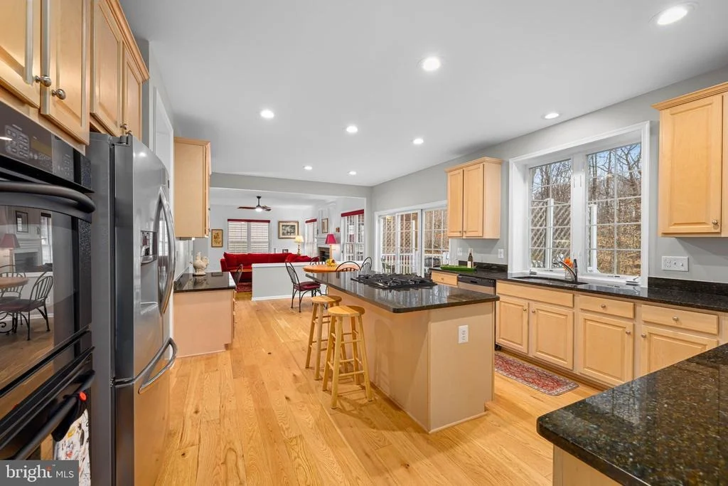 Photo of 8068 PAPER BIRCH DRIVE