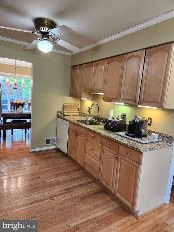 Photo of 9621 PODIUM DRIVE