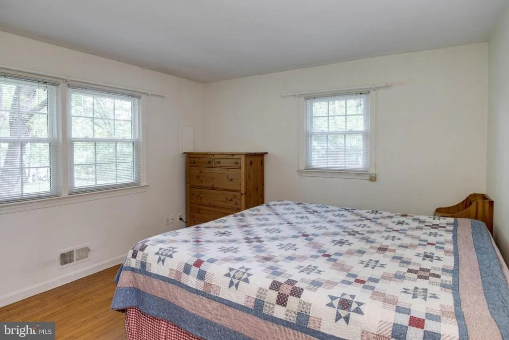 Photo of 7906 RUGBY ROAD