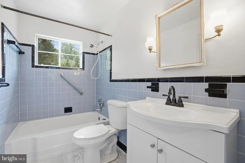 Photo of 7005 RALEIGH ROAD