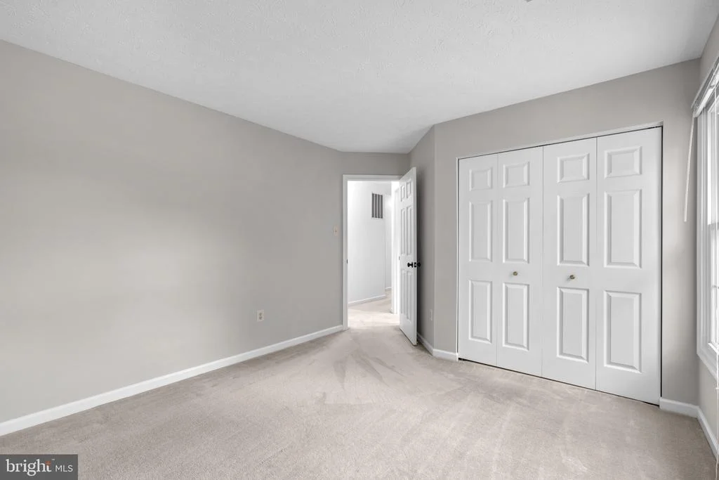 Photo of 9571 KINGS GRANT ROAD