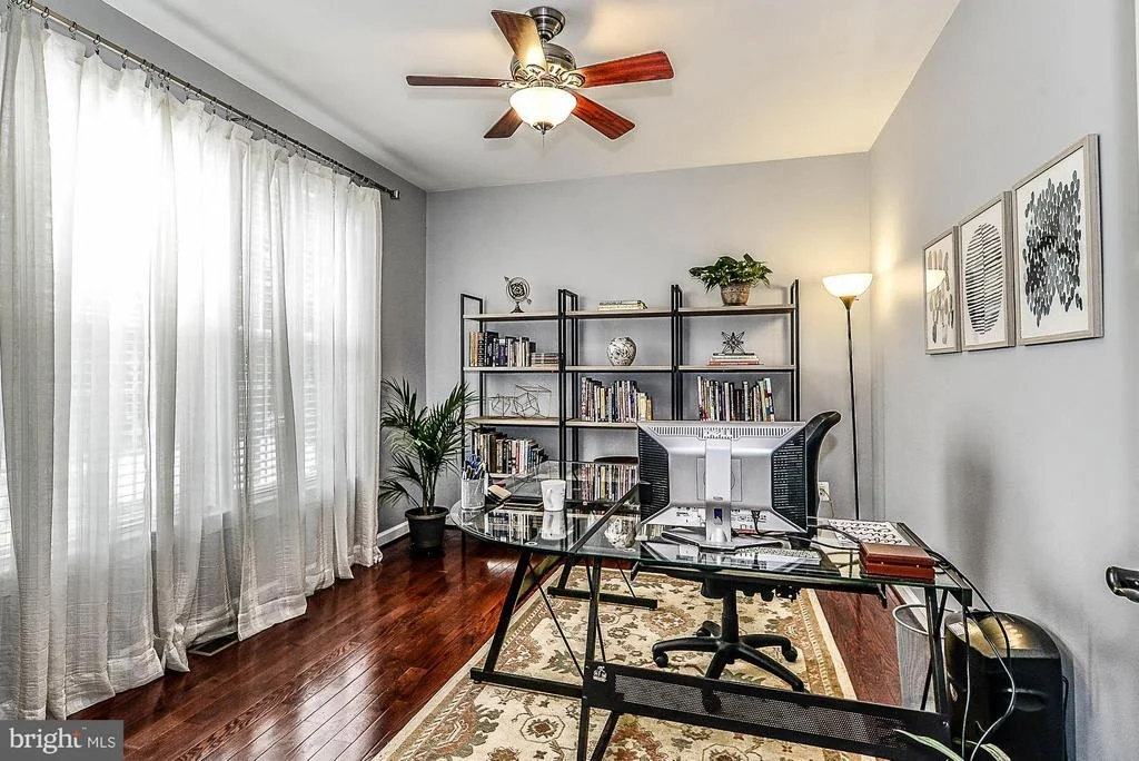Photo of 23049 MINERVA DRIVE