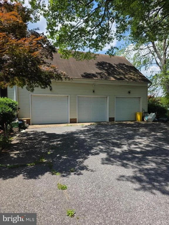Photo of 145 EDGEWATER DRIVE